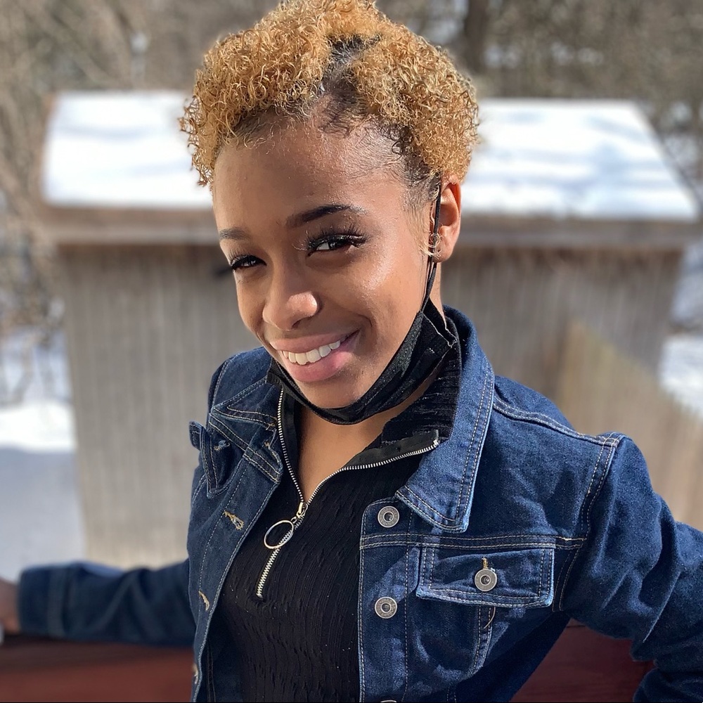 Meet your Posher, Raqual